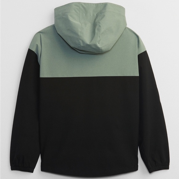 Boys gap wind breakers. - Picture 1 of 4